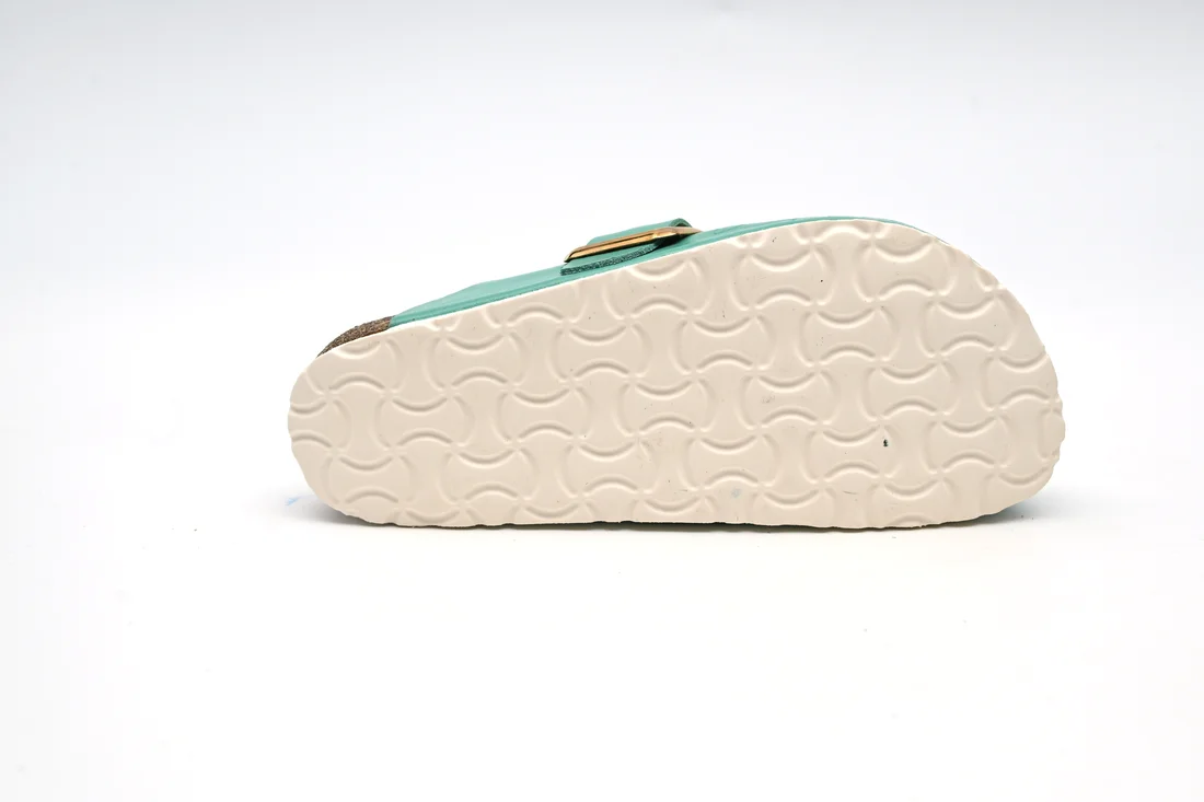 Klompe Sara, Mint 3